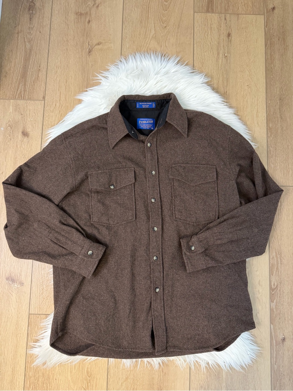 Pendleton Men’s Brown 100% Wool Button-Up Long Sleeve Shirt Size Medium